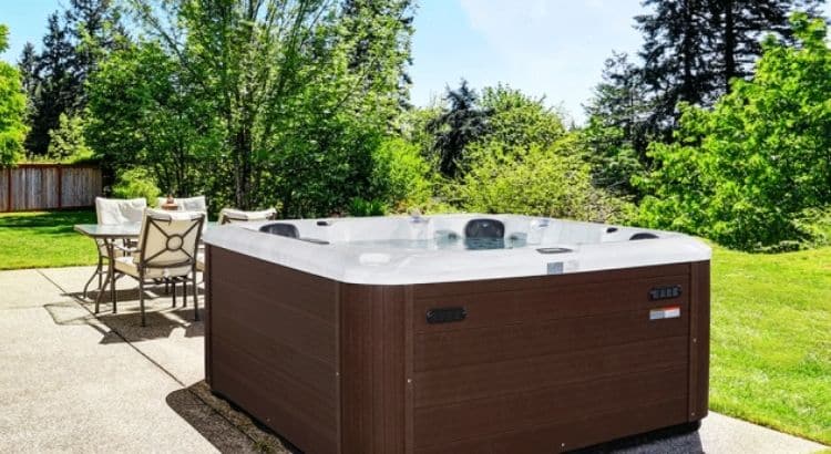 Spa 3 personnes - Jacuzzi au Luxembourg (GardenSKoncept)